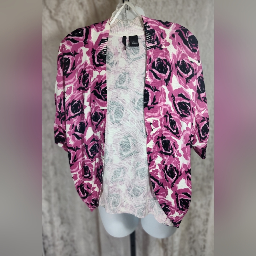 New Directions Pink and Black Floral Cardigan NWOT